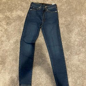 Banana Republic Jeans 2 (26-28) universal skinny jean- NWT